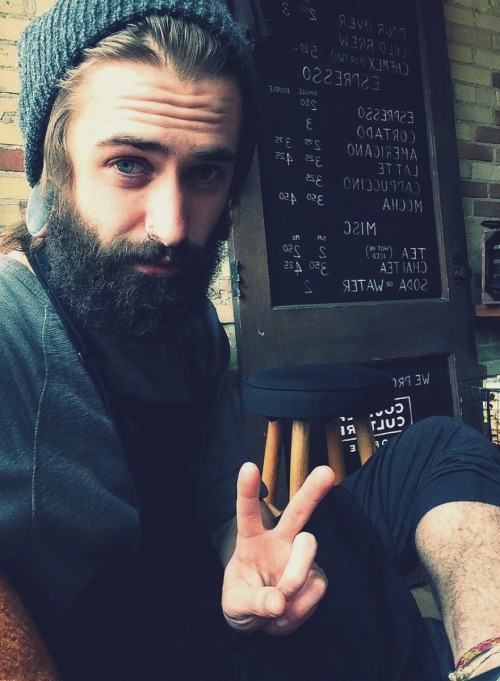 brooke-anthony:  Super laid back work daze. I like ‘em ✌️ 