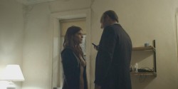 celebs-nudes:  Kate Mara - House of Cards HD NudeKate Marapulling her panties down to show her bare butt as a guy looks at her and then approaches…View Post