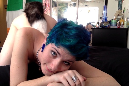 whalestoeletter:someone got me a wonderful tail :3