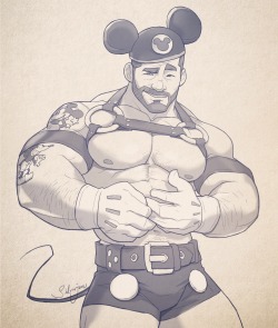 silverjow:Hunk of the week #23 What should we call him? Mickey Bear?