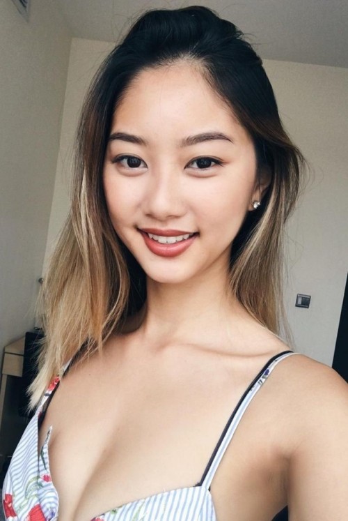 irubishootip0st:  she knows how to tease me, i know what to do with my right hand!