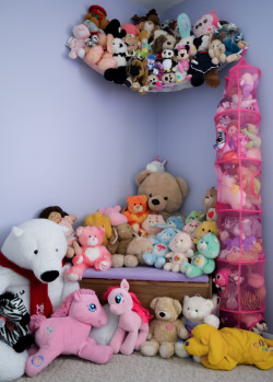 prettyprincessmoonbeam:  Moonbeam’s Stuffie Collection🌙(Well, most of it…)