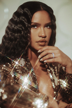 femalepopculture:   Cassie for L’Officiel