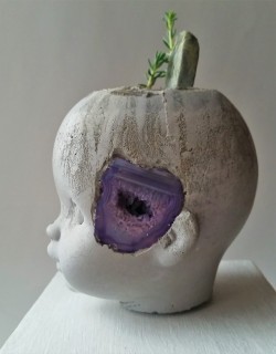 cummy–eyelids: Just added a few new creepycute baby doll head geode bonsai planters to my etsy shop and some of them even CRY when you water them! Check em out https://www.etsy.com/shop/PastelAlienShop 