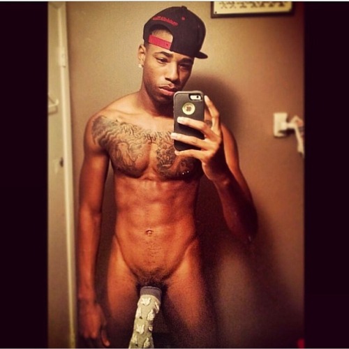 enjeanyus:  ninjadickyoudown:  IG: sway_ninja  1,000 Shades of Speechless 😍😍