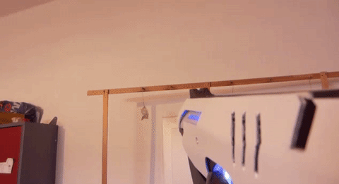 the-future-now:  These ‘Overwatch’ fans just made a functional replica of Tracer’s laser gun irlfollow @the-future-now