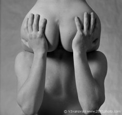 staceyroxnudeblog:  Naughty Real Babes —- http://bit.ly/ZkItqo 