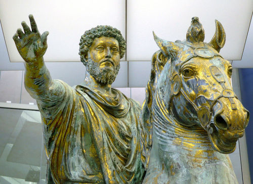 hismarmorealcalm:Statue équestre de Marc Aurèle, original déposé au Musée du Capitole à Rome