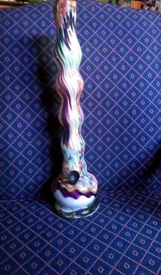 wizardsinspace:  My beautiful bong Lucy! 