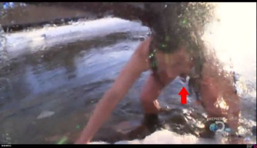 nakedmalecelebs1:  Bear Grylls NAKED  