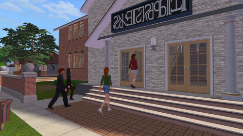 Angela and Dirk set out to explore the campus, Angela headed out to the Library - whilst Dirk checke