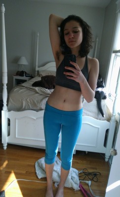 violettelover:Yoga was great ft. my cat and cute yoga clothes