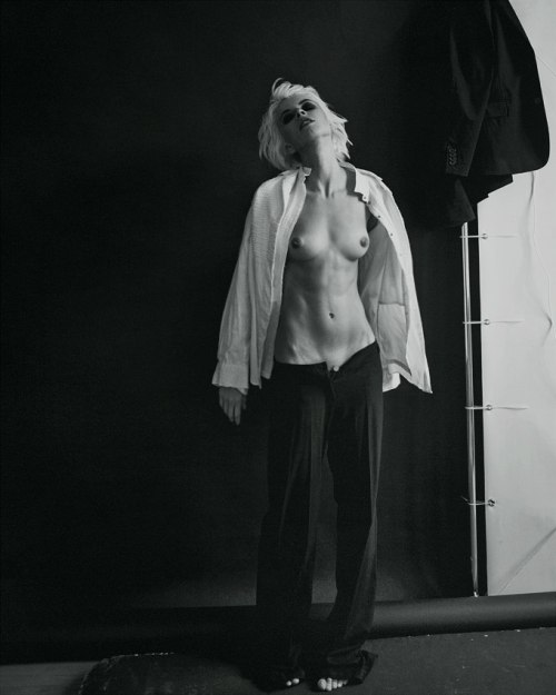 blond or black? both.beautiful Nastya Chaykovskayabest of Lingerie and (erotic) photography:www.radical-lingerie.com