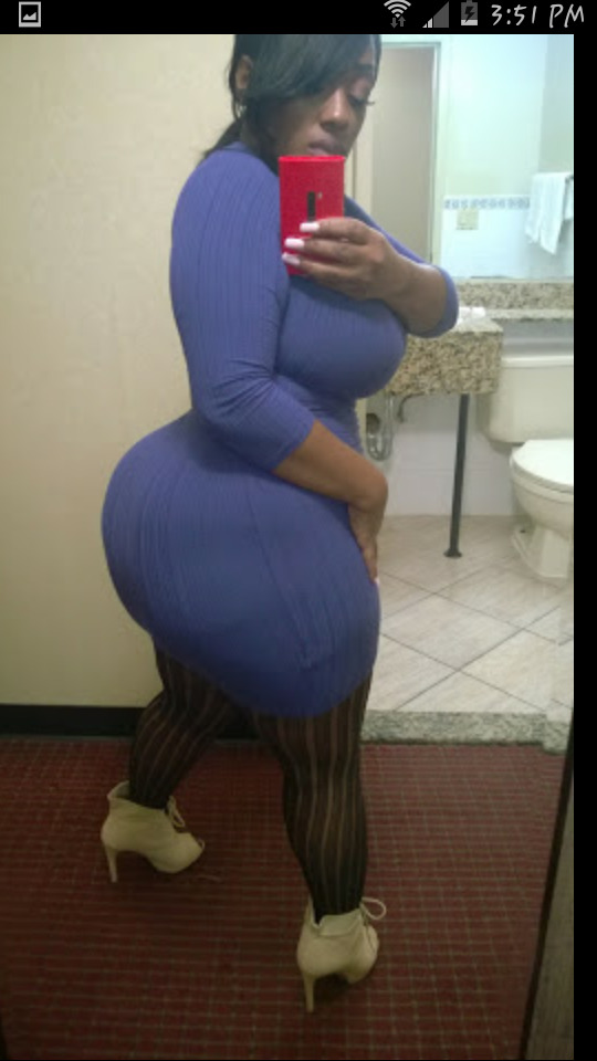 addicted2curvez:#lovethemcurves 😍😍