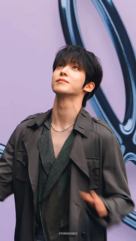 YUNHO At The 'Kwak Hyun Joo Collection' | Seoul Fashion Week 2025 SS