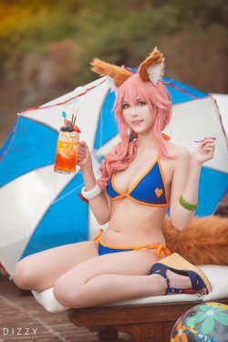 hot-cosplays-babes:Fate/Grand Order - Tamamo