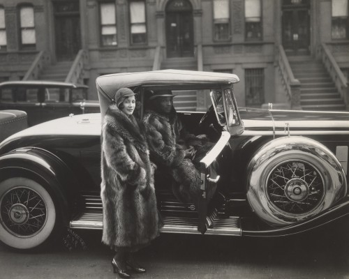 twixnmix:Portraits by James Van Der Zee   Women and children, Lenox (c. 1909)Harlem (c. 1920)Alpha Phi Alpha Basketball Team (1926)Billy (1926)  Untitled (Portrait of a Boy in a Sailor Suit) (1927)Couple (1930)  Couple in Raccoon Coats (1932)     Sunday