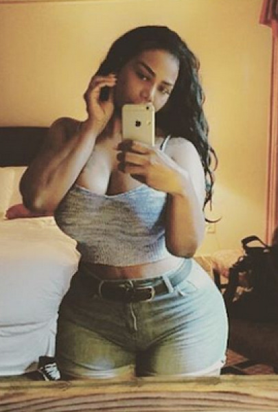 extremebodiez:  Tiffany mayion  Booty too phat