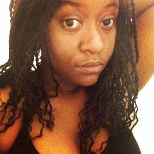toni-the-strange:This girl is ready for her two days off. #ideserveit
