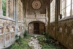 sixpenceee:  These are the handsome ruins of St-Etienne-le-Vieux, an abondaned church in France 