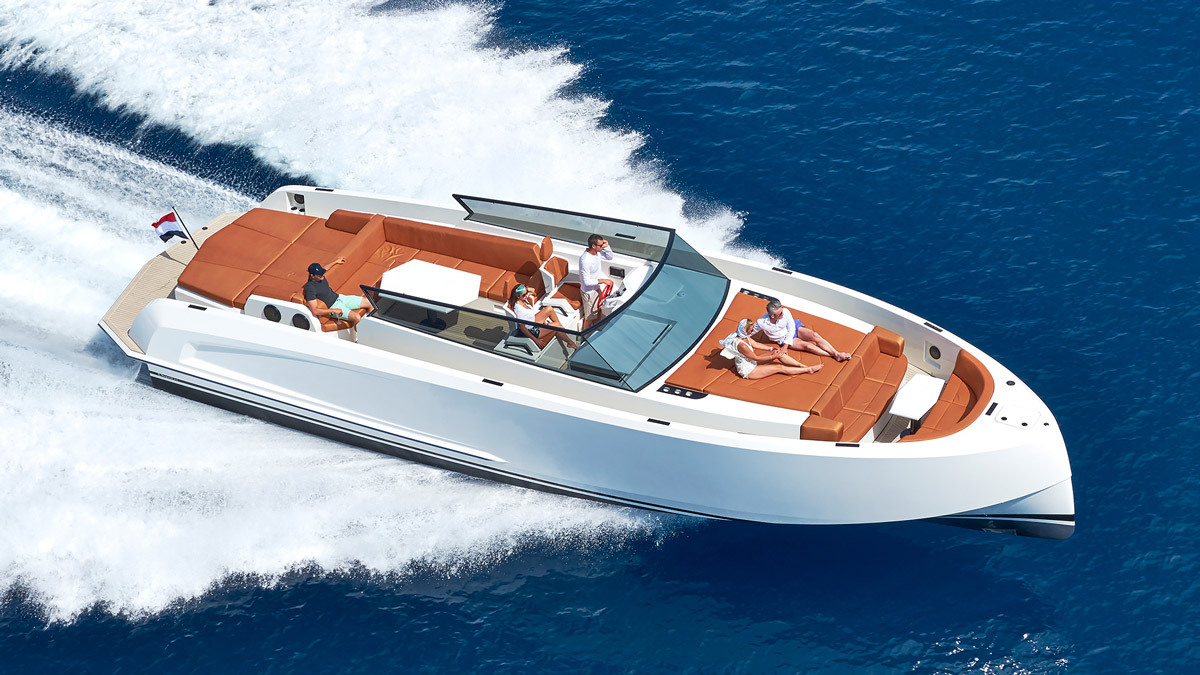 14 Small Luxury Yachts For A Stylish Getaway On The Sea