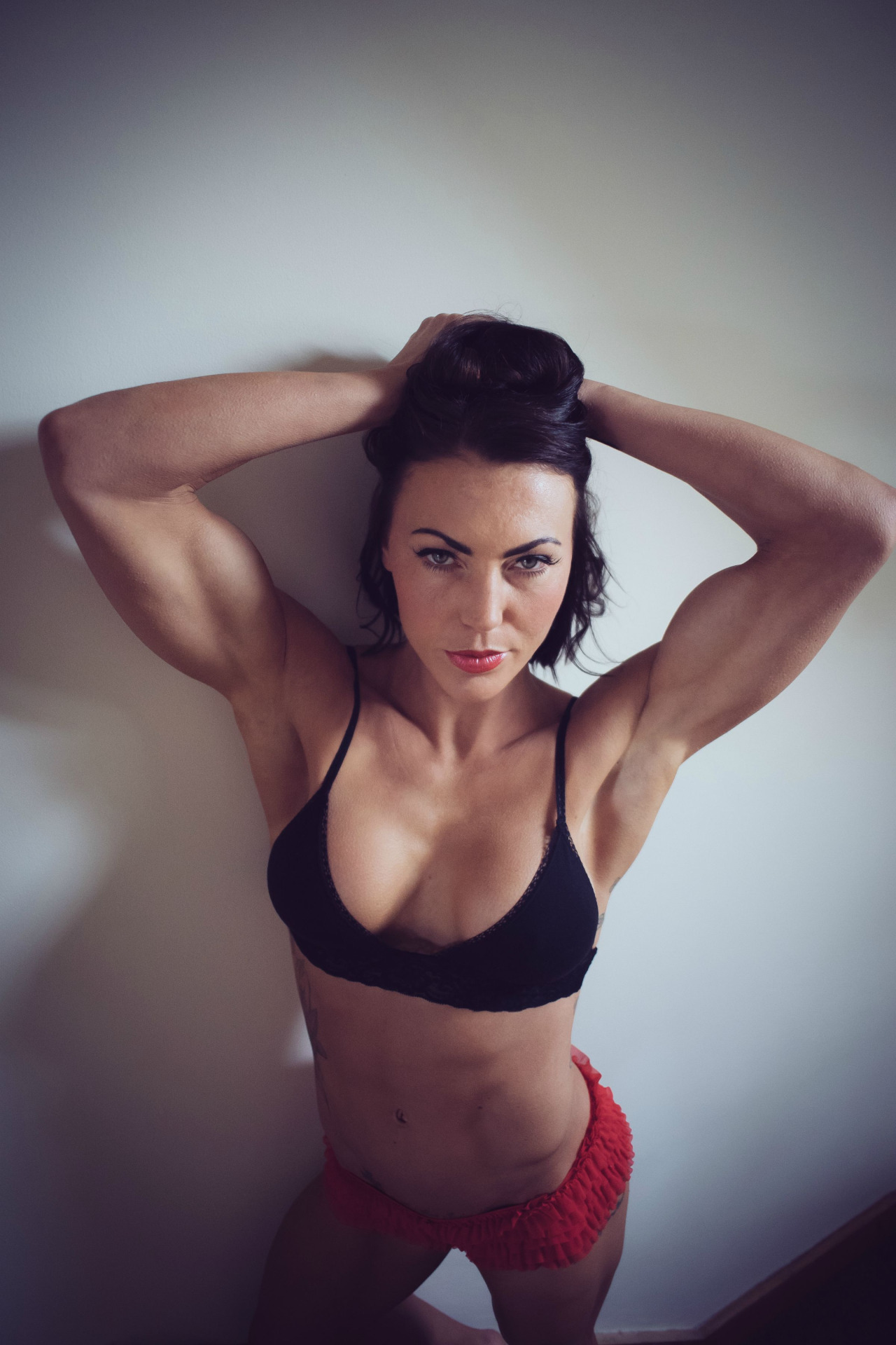 bikinisandmuscle:  More at BikinisAndMuscle.tumblr.com.