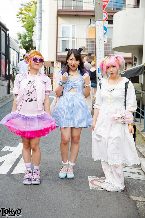 Japanese fairy kei idol group cache♡*coucou (Kurumi, Hina &amp; Maro), on the street in Harajuku