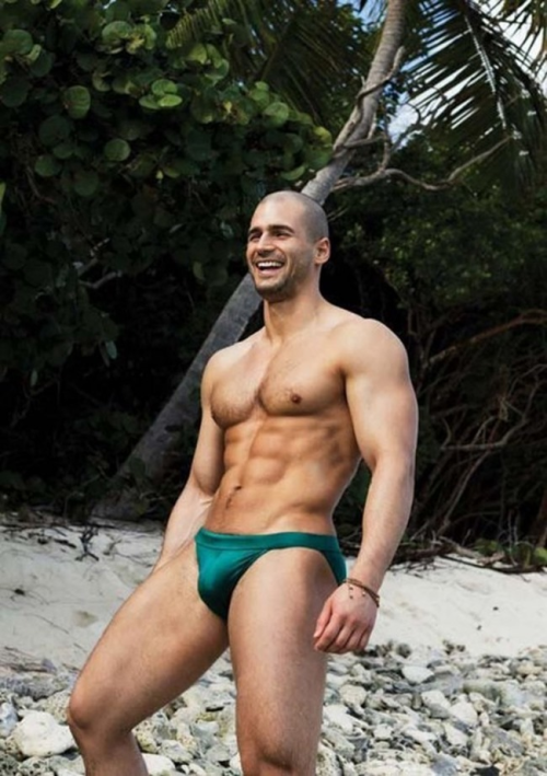 themisto919: DNA MAGAZINE: Todd Sanfield in ‘The Virgin Island Diaries’ by Photographer