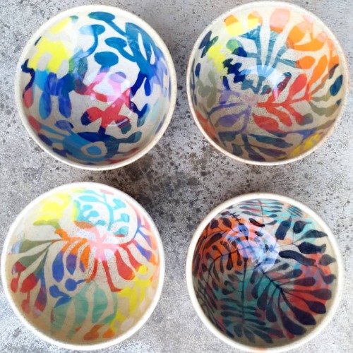 4 little bowls, same clay but different designs. Interesting fact: they all were the same size befor