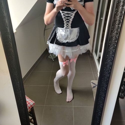 My first maid’s outfit love it already more goodies to come ♠️ #sissygirl #sissyslut #sissycum