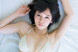 yoimachi:  吉岡里帆  Via definitecuties.