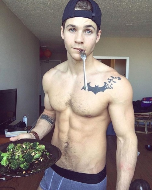 usarmytrooper: Holy Caesar salad, Batman…look at those eyes…