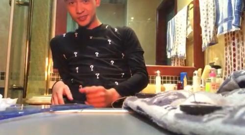 mantop10691:  飢渴難耐的帥氣又清新的大屌直男學生射了射了..02..