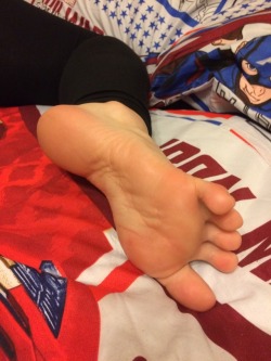 jackbebad:  ellessexyfeet:  Cap America duvet