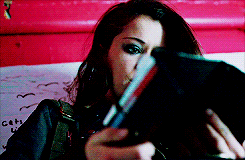 tatianamaslanys: orphan black rewatch: 1x01, natural selection → favorite sarah scenes [2/7]