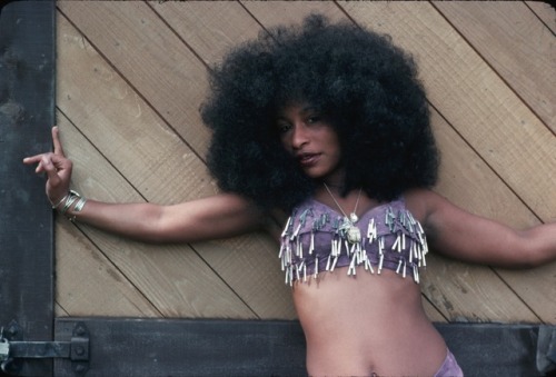 twixnmix: Chaka Khan, circa 1976