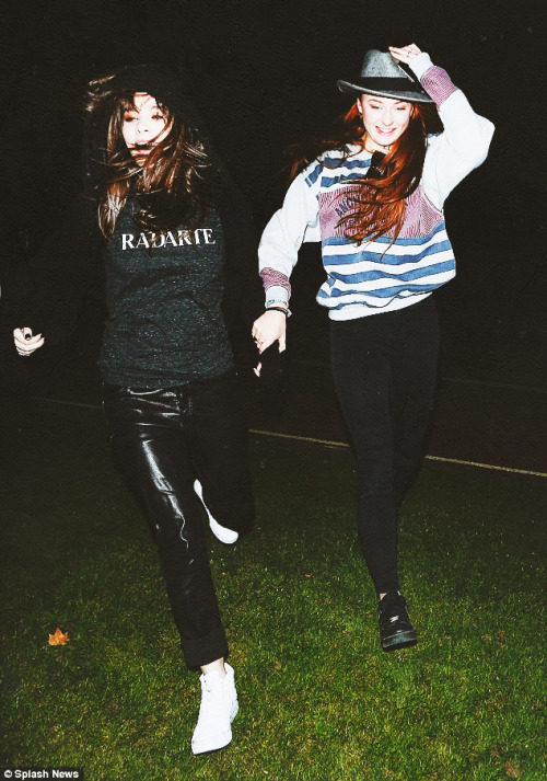 nowhollywood:Hailee Steinfeld and Sophie Turner in London, England, 01.10.2015