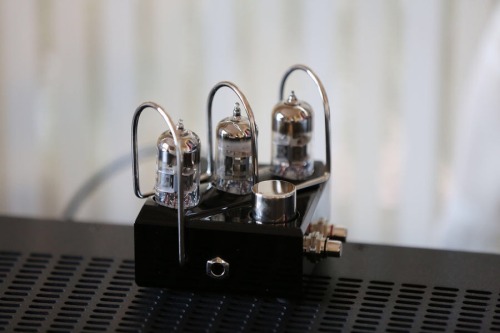 adrimarcos:  EAR MAX HEADPHONES AMP