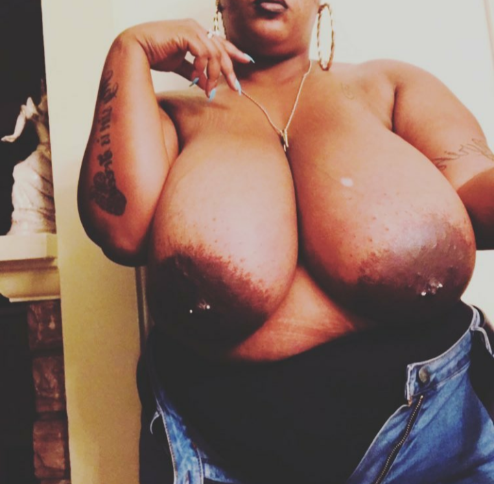 eyeidtheseho3s:  bat-bigasstitties2:  Dippd-n-redd  
