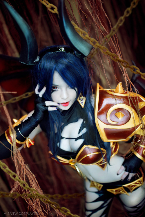 cosplaygirl:  queen of pain(Dota2) | Misa 