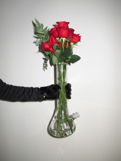 xneurospasta:Made this bouquet for my valentine
