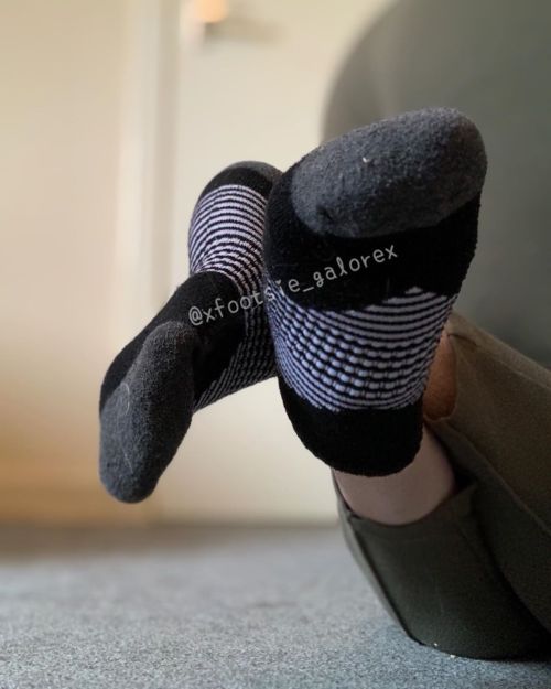 Socks anyone? It’s a tad chilly today so needed to get my toes nice and warm  . . . . . #sockfetish 