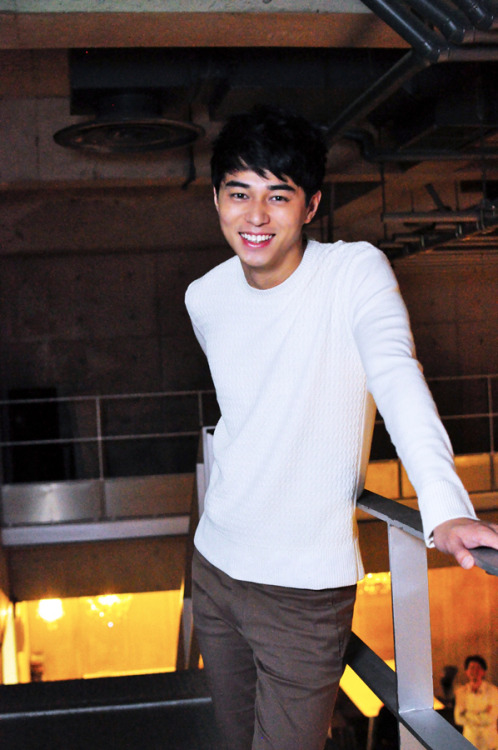 east-asia-guys:  한국게이  tumblr