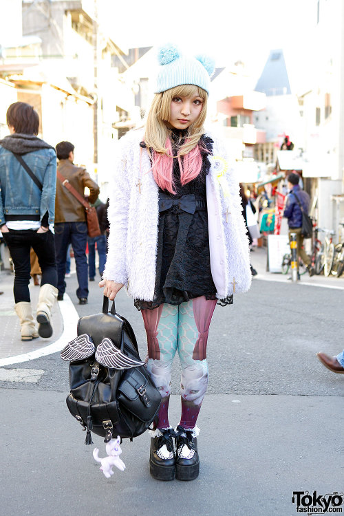 16-year-old Rinalee w/ One Spo coat, Lost Mannequin backpack &amp; cat tights in Harajuku.