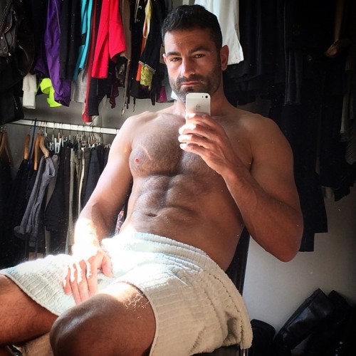 sambrcln:Follow my two hairy men blogs:http://sambrcln.tumblr.comhttp://hairysex.tumblr.com
