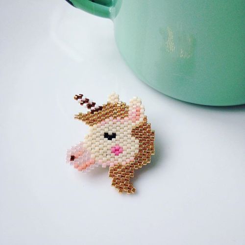 Unicorn Brick Stitch Pattern | Rose MoustacheSo in my previous post I spoke about my new obsession, 