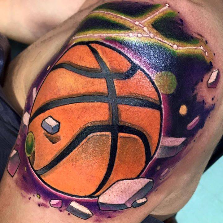 Tatuaje de un balón de baloncesto en el hombro... - Official Tumblr page  for Tattoofilter for Men and Women