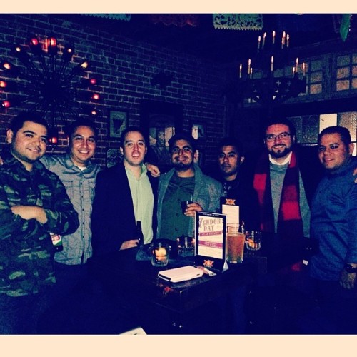 The Wolfpack. Over 10 years of brotherhood. #homies #UclaAlumni #brothers (at La Cuevita)