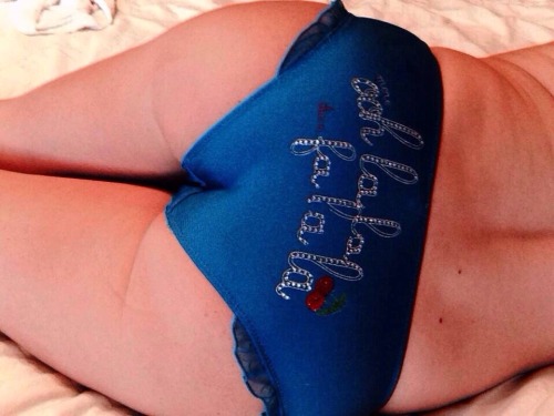 thechiveonsocal:  “Get Humpin’ on the Holiday Season” by @mrs_chivette_tn (Instagram)