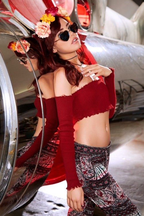 dreamgirlsdaily:    Sabina Rouge Part 2 “Flower Power” - The more I see her, the more I want her!Born: 16-08-1997Birthplace: United States of AmericaFirst Seen: 2018Measurements: 34C-23-34 / ~85-58-86Height: 5'4 / ~1.63Piercings:Hair Colour: BrownBreasts: